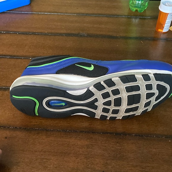 Nike Black and Blue Athletic Sneakers - Picture 3 of 6